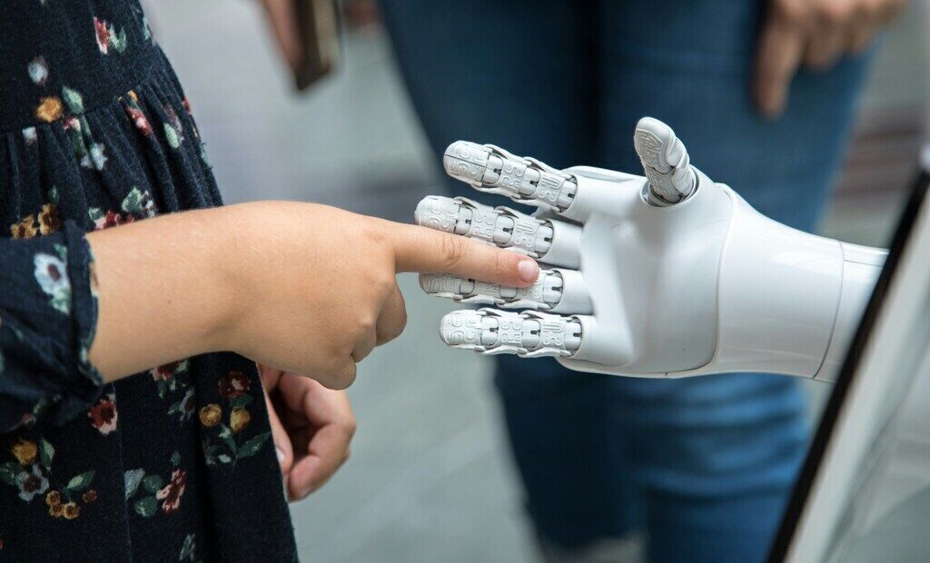 AI and Machine Learning: Transforming Industries in 2025